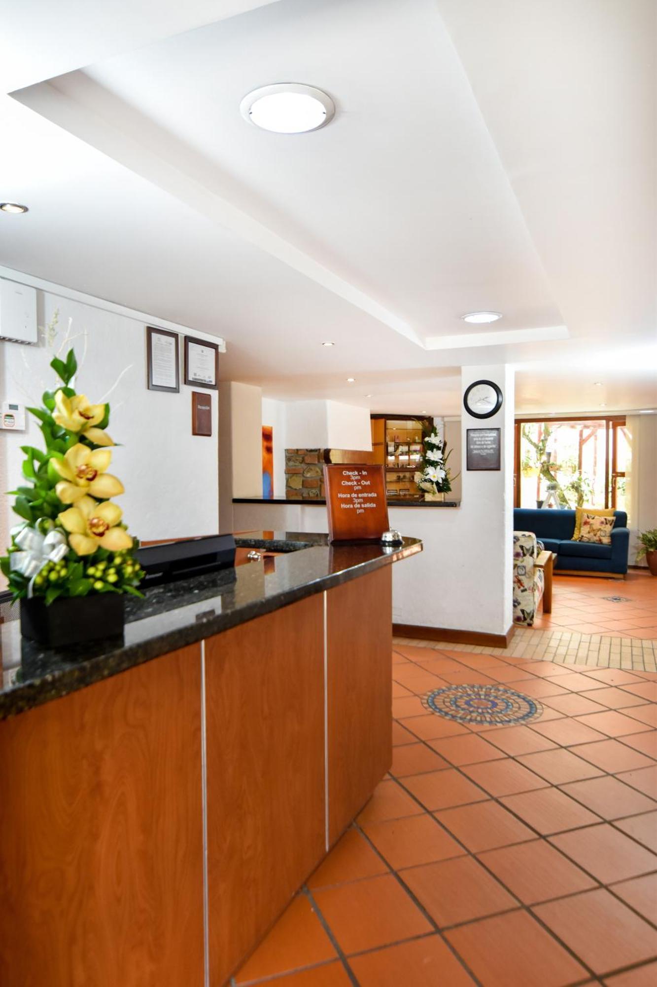La Campana Hotel Boutique Медельин Экстерьер фото