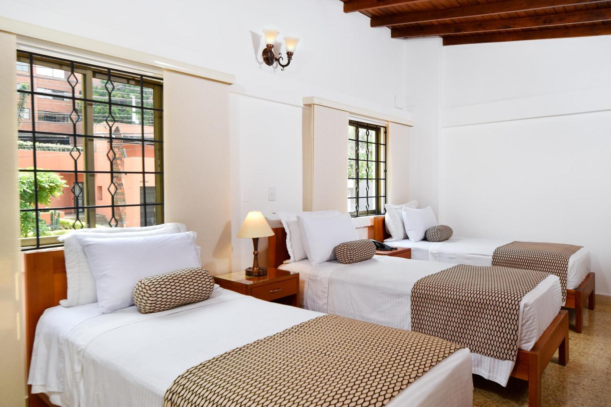La Campana Hotel Boutique Медельин Экстерьер фото