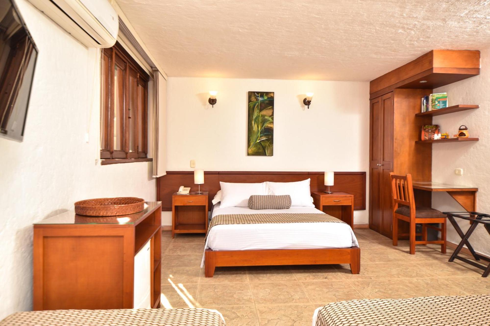 La Campana Hotel Boutique Медельин Экстерьер фото