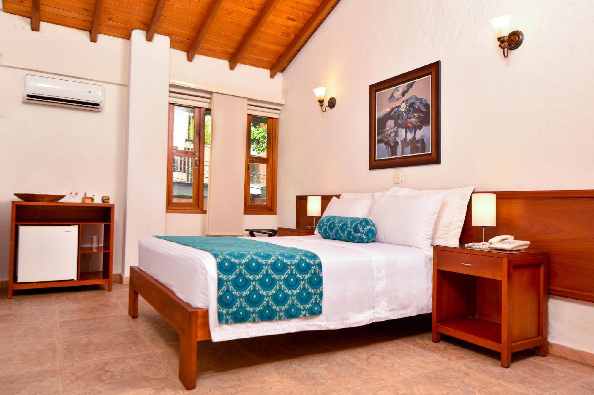 La Campana Hotel Boutique Медельин Экстерьер фото