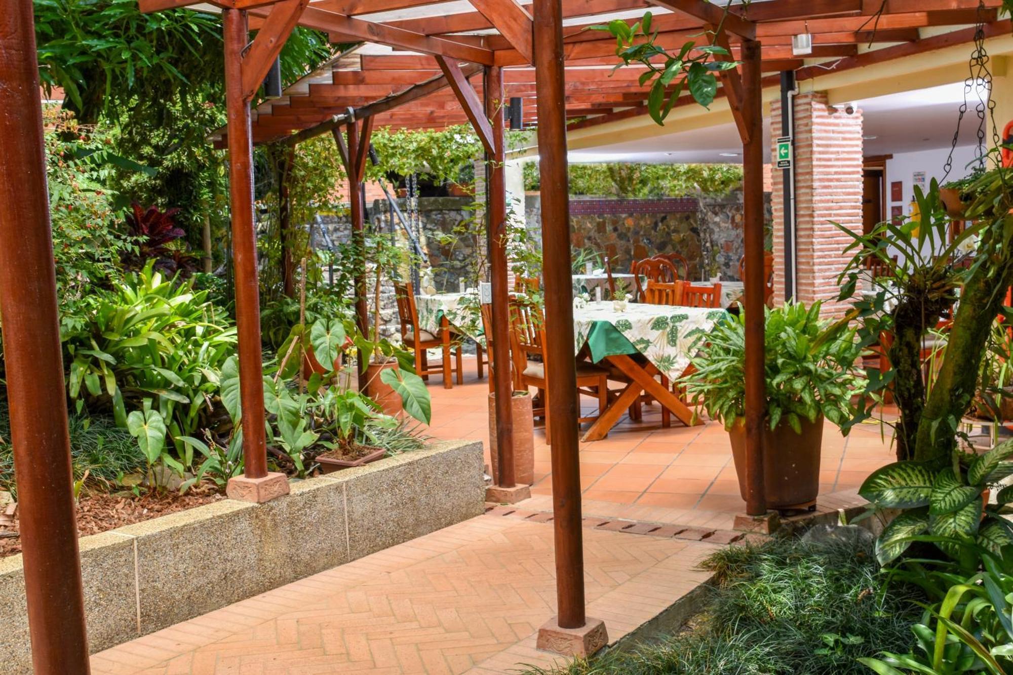 La Campana Hotel Boutique Медельин Экстерьер фото